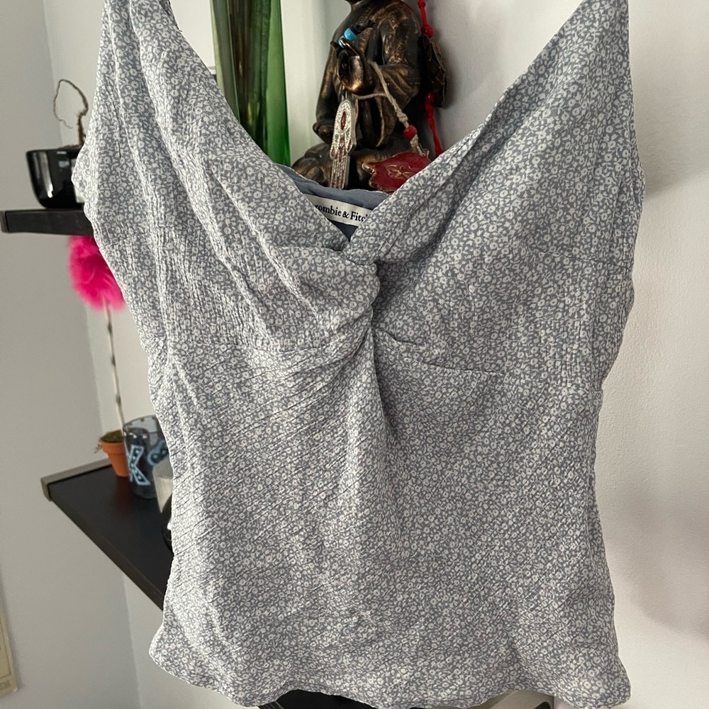BRAND NEW Abercrombie floral flowy tank